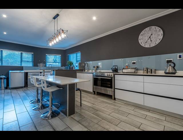 4 BEDROOM HOUSE SOLD IN MULBARTON